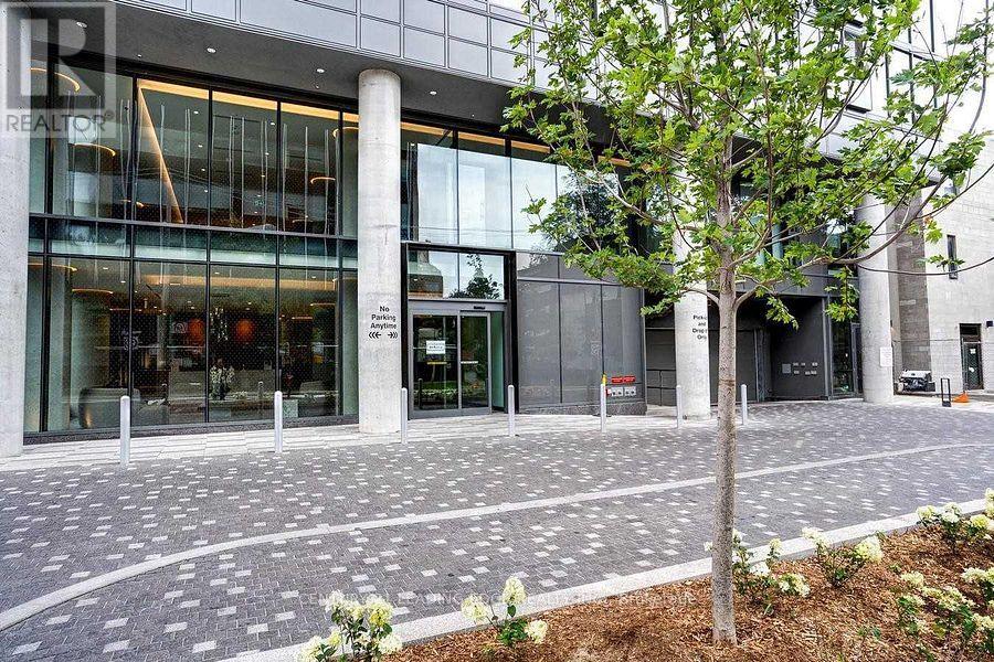 2111 - 99 Foxbar Road, Toronto, Ontario  M4V 0B2 - Photo 2 - C12512692