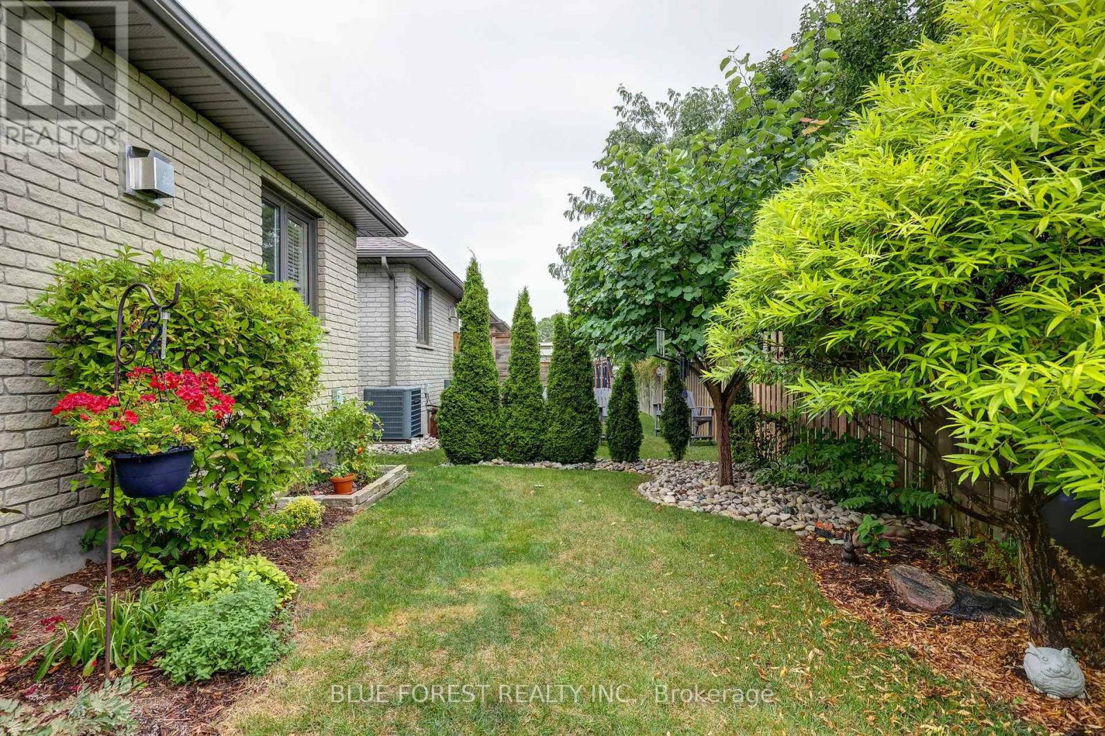 81 - 9 Dausett Drive, Middlesex Centre, Ontario  N0L 1R0 - Photo 50 - X12512950