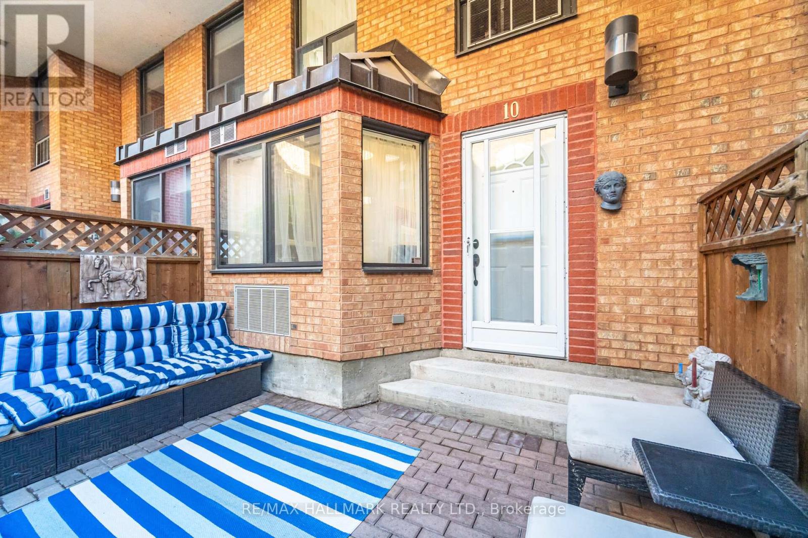 #10 - 2112 Queen Street E, Toronto, Ontario  M4E 1E2 - Photo 3 - E12512610