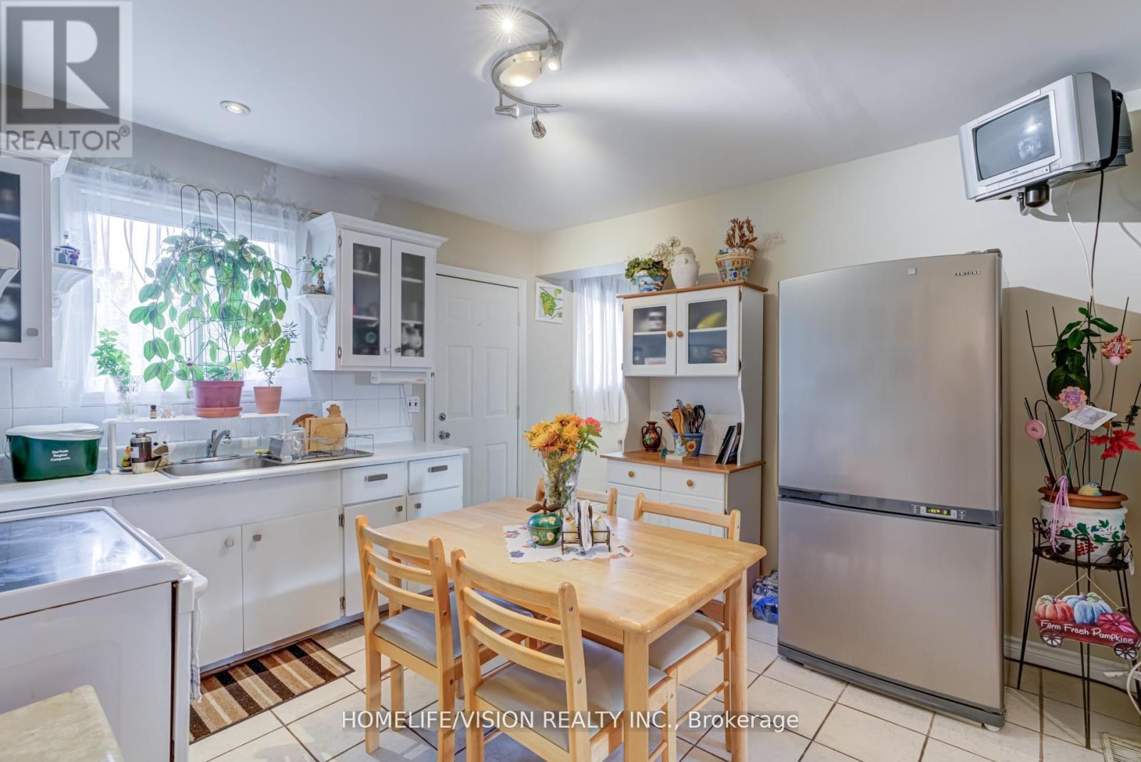 103 Gladstone Avenue, Oshawa, Ontario  L1J 4E4 - Photo 13 - E12512652