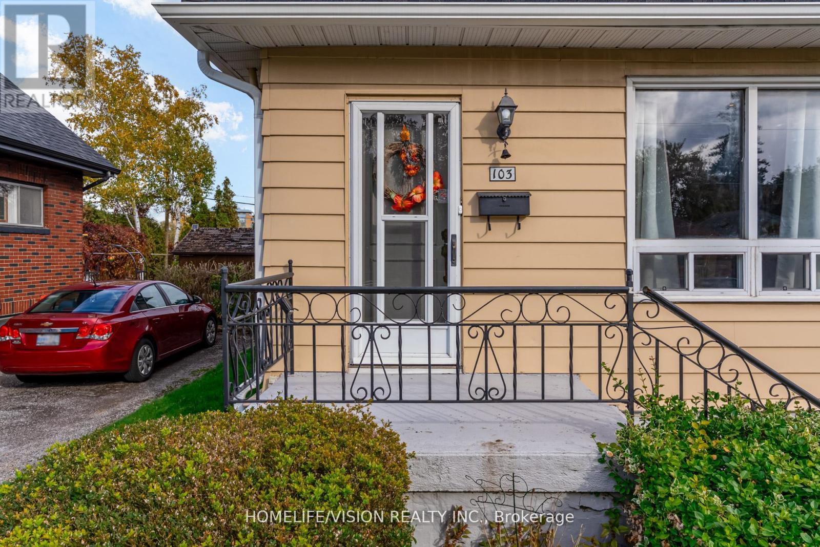 103 Gladstone Avenue, Oshawa, Ontario  L1J 4E4 - Photo 4 - E12512652