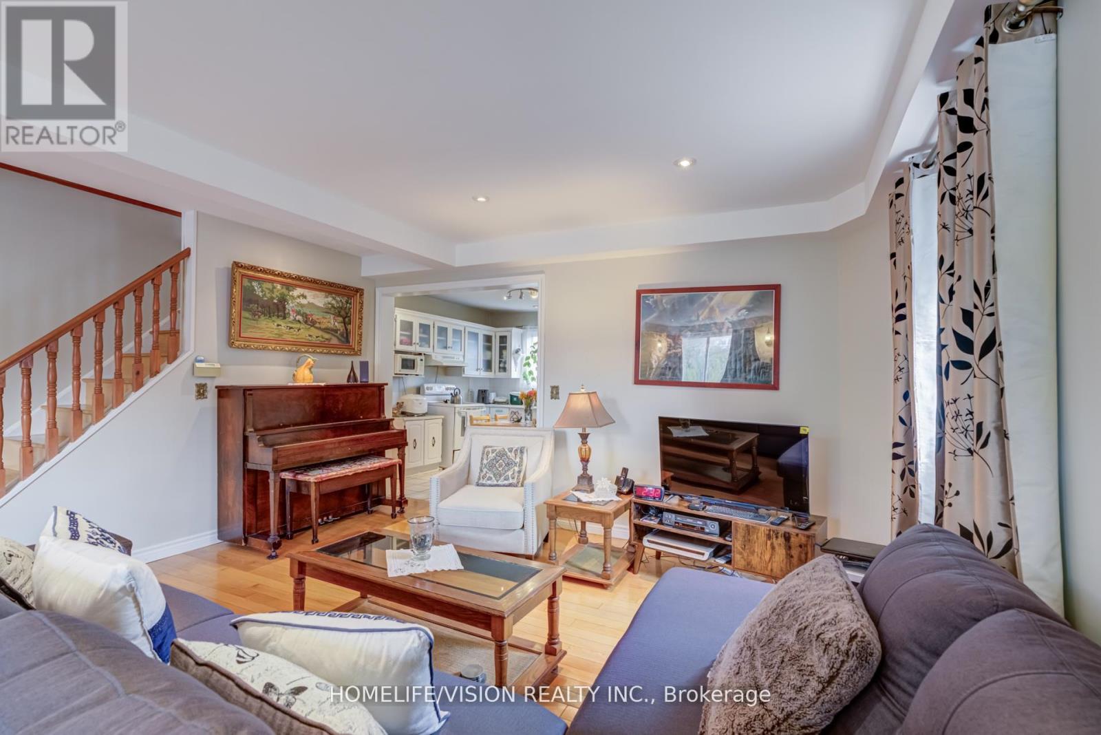 103 Gladstone Avenue, Oshawa, Ontario  L1J 4E4 - Photo 7 - E12512652