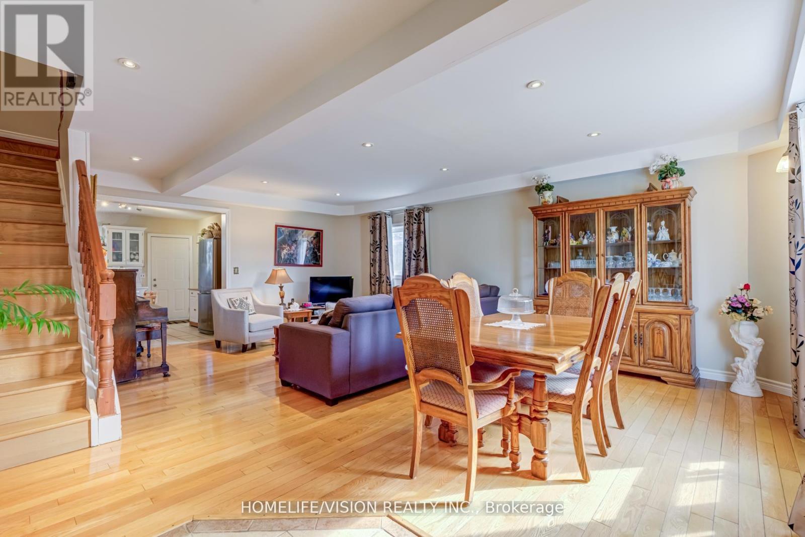 103 Gladstone Avenue, Oshawa, Ontario  L1J 4E4 - Photo 9 - E12512652