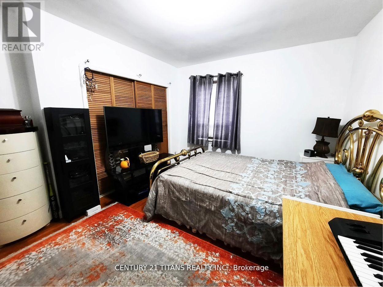 3 Saugeen Crescent, Toronto, Ontario  M1K 3M8 - Photo 10 - E12512680