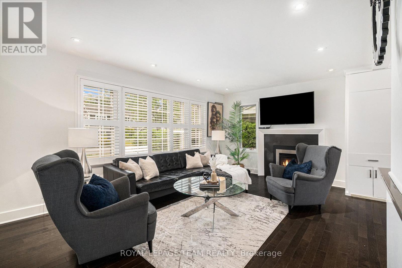 50 Kilbarry Crescent, Ottawa, Ontario  K1K 0H1 - Photo 5 - X12512750