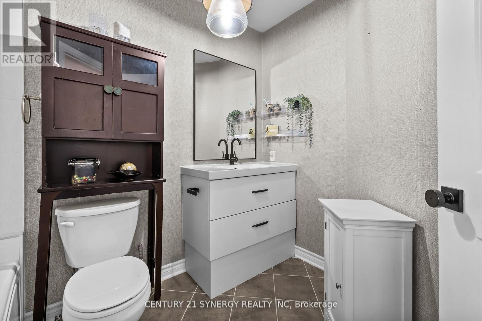 203 - 500 Claridge Drive, Ottawa, Ontario  K2J 3G5 - Photo 12 - X12512928