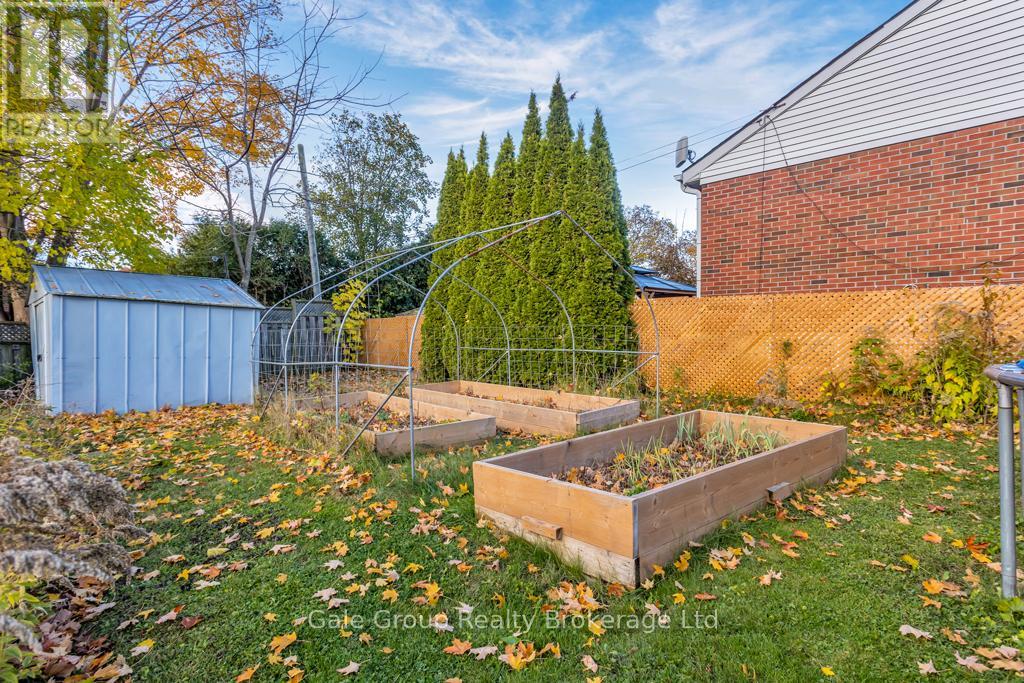 825 Maple Avenue, Woodstock, Ontario  N4S 2A5 - Photo 39 - X12512912