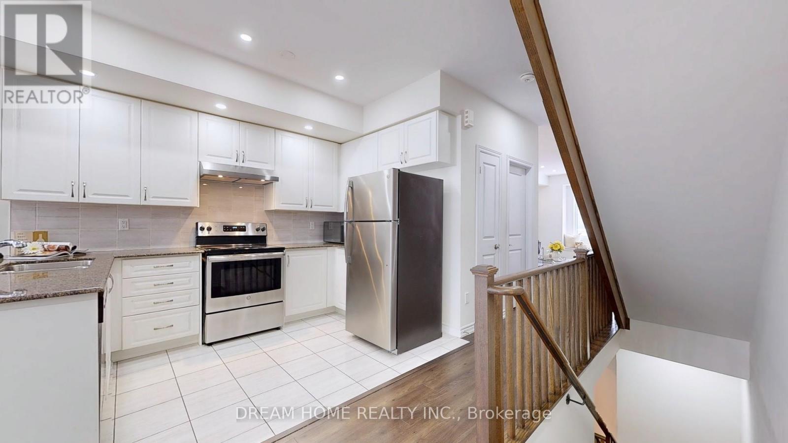 134 Frederick Wilson Avenue, Markham, Ontario  L6B 0R1 - Photo 7 - N12512690