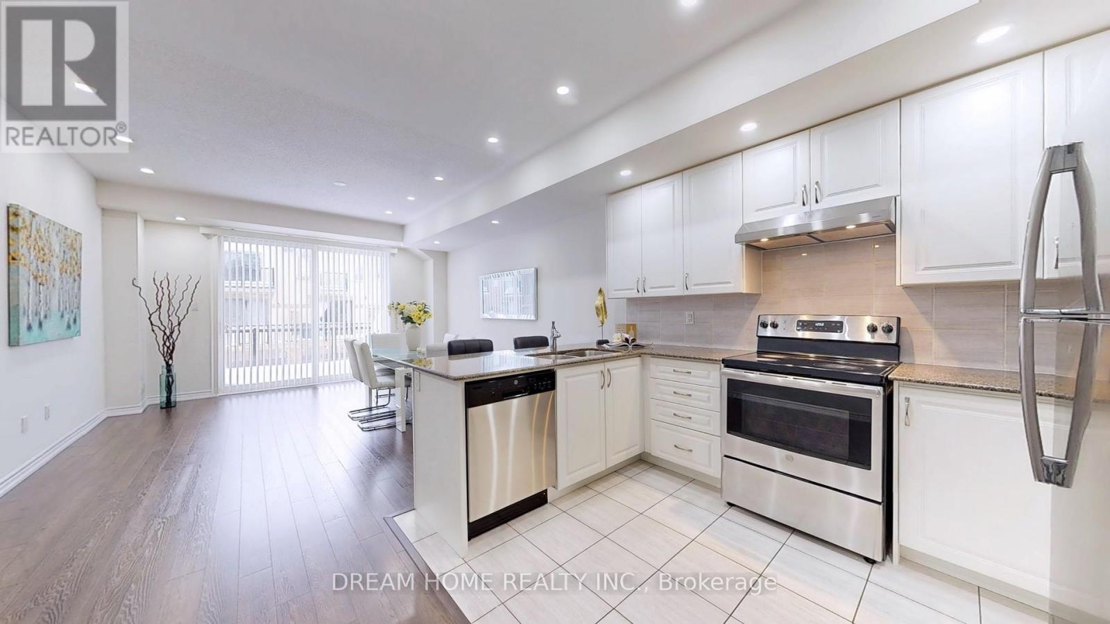 134 Frederick Wilson Avenue, Markham, Ontario  L6B 0R1 - Photo 9 - N12512690