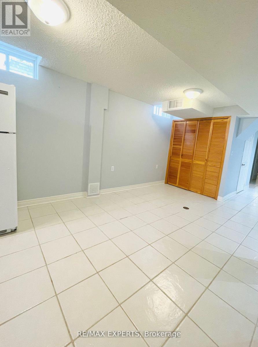 Bsmt - 12 Fonteselva Avenue, Vaughan, Ontario  L4H 2R9 - Photo 2 - N12512744