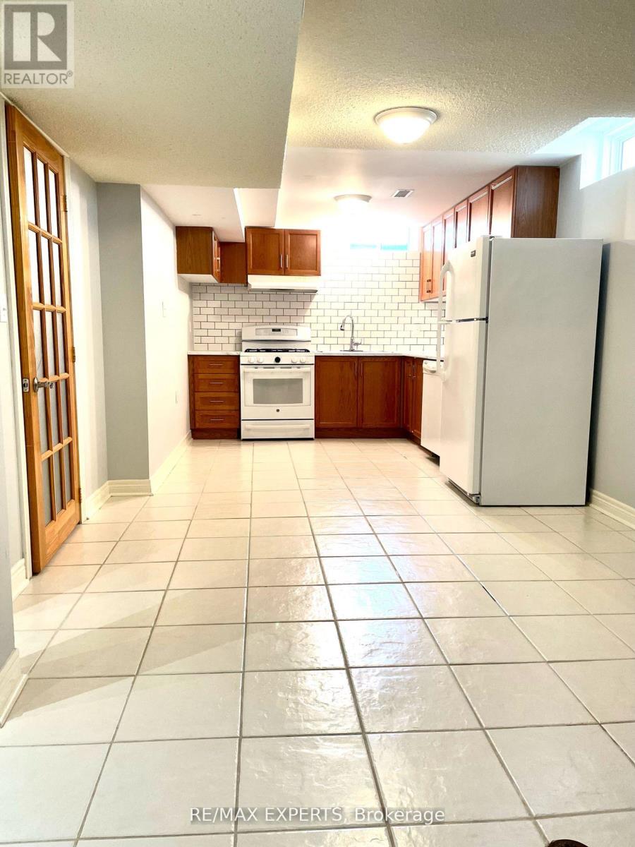 Bsmt - 12 Fonteselva Avenue, Vaughan, Ontario  L4H 2R9 - Photo 7 - N12512744