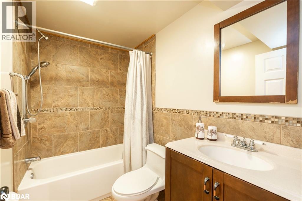 6 Walker Avenue, Orillia, Ontario  L3V 6G7 - Photo 14 - 40785964