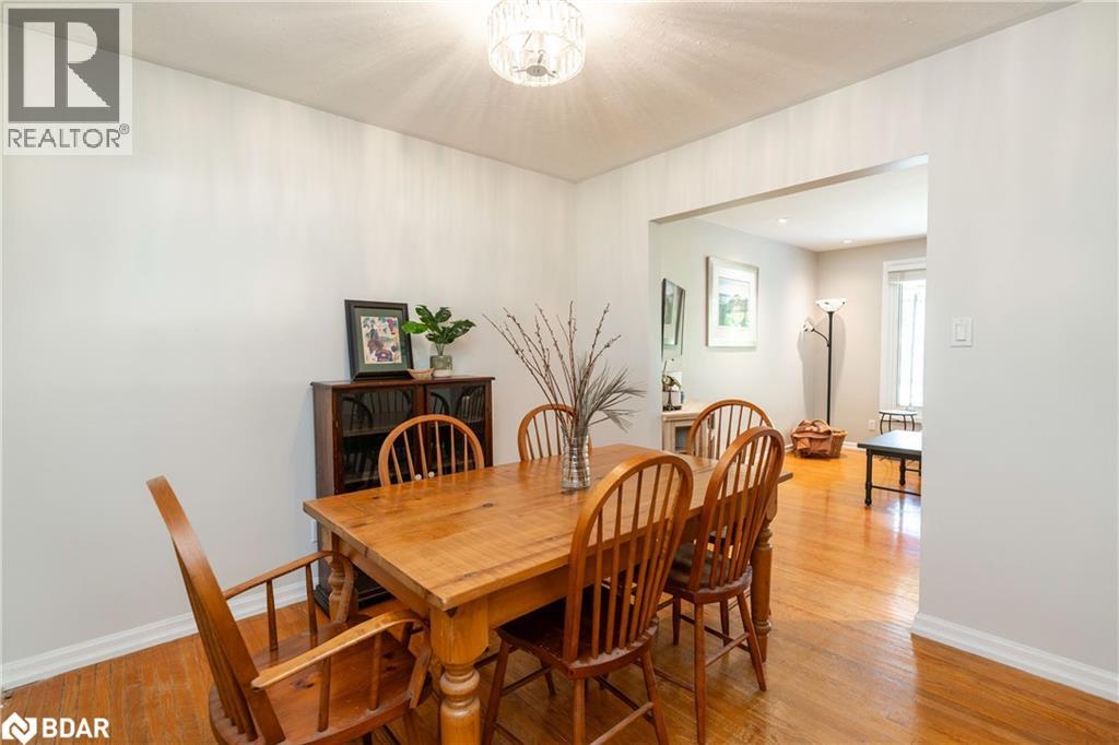 6 Walker Avenue, Orillia, Ontario  L3V 6G7 - Photo 3 - 40785964