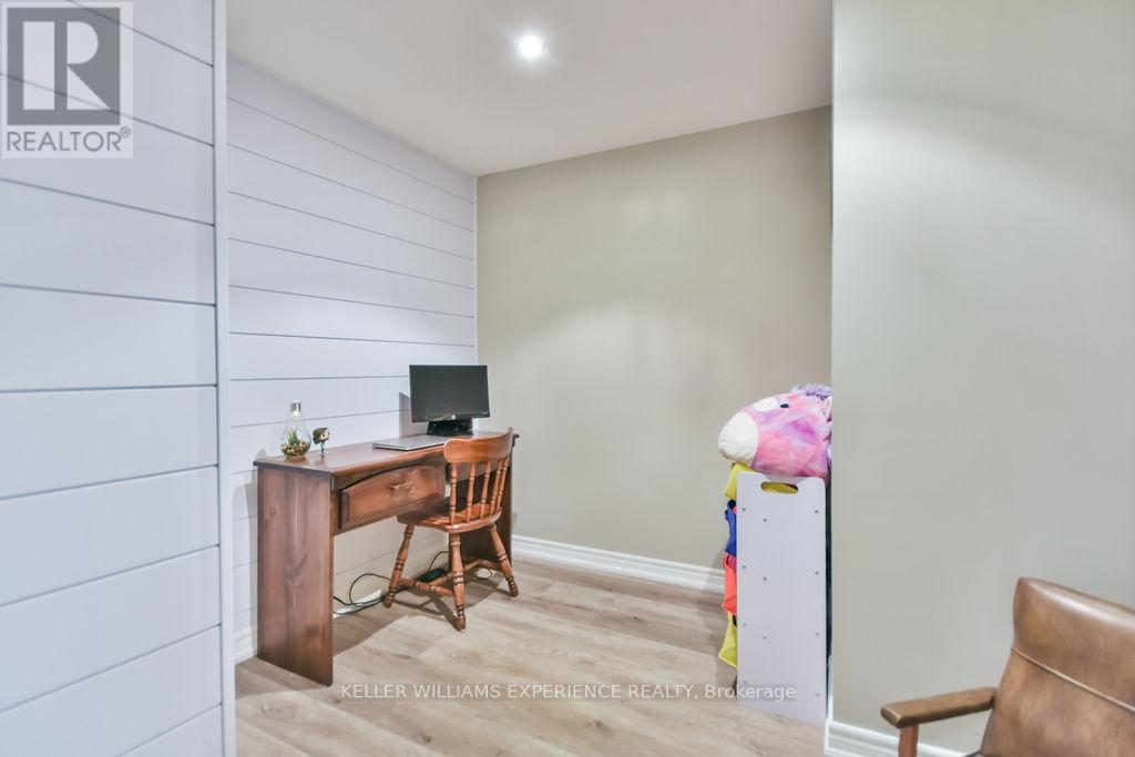 29 Basswood Circle, Oro-Medonte (Shanty Bay), Ontario  L0L 2L0 - Photo 36 - S12512654