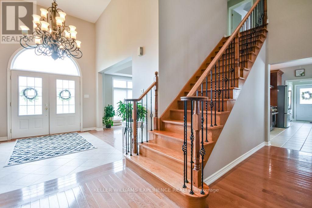 29 Basswood Circle, Oro-Medonte (Shanty Bay), Ontario  L0L 2L0 - Photo 7 - S12512654