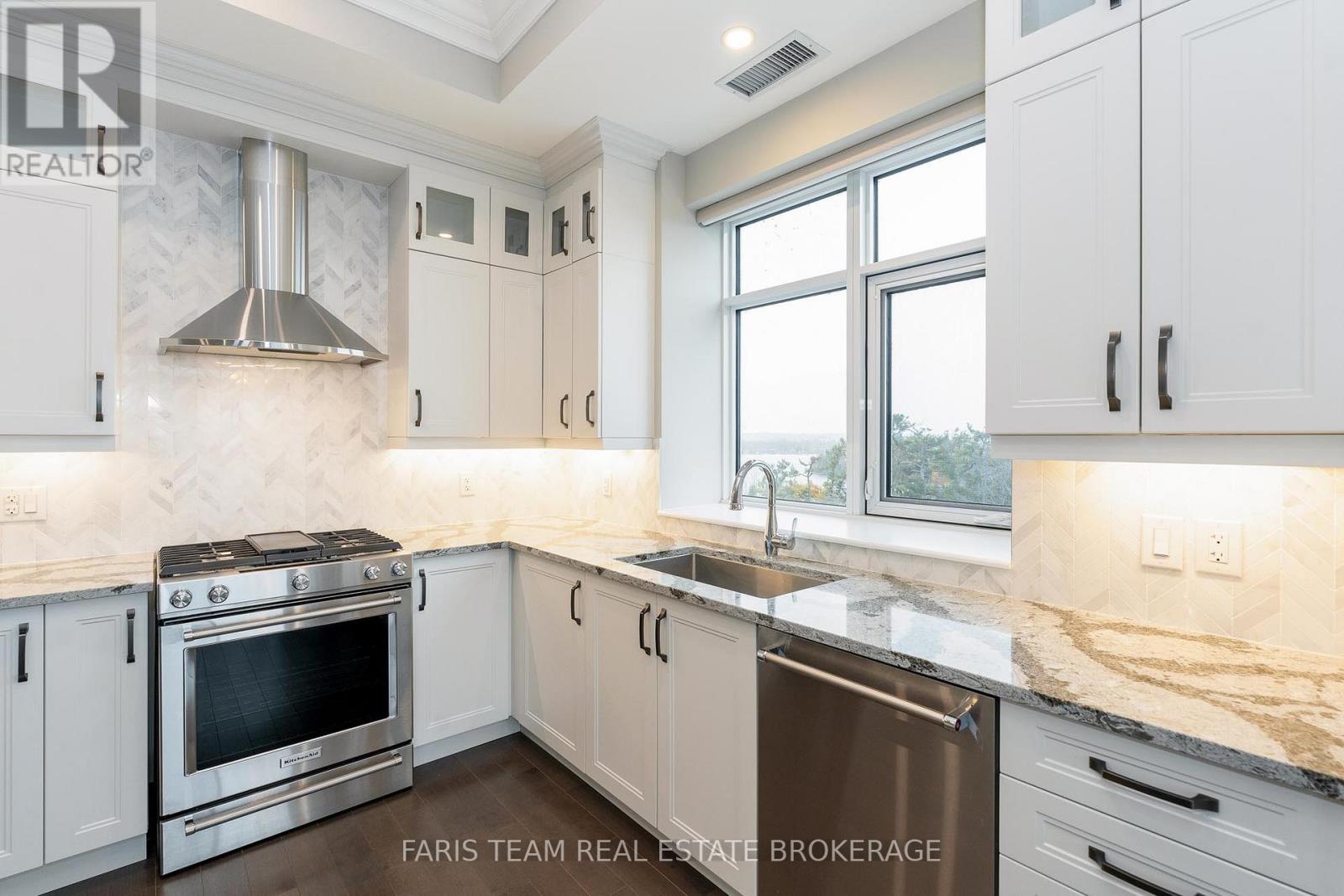 703 - 90 Orchard Point Road, Orillia, Ontario L3V 8K4 - Photo 8 - S12512718