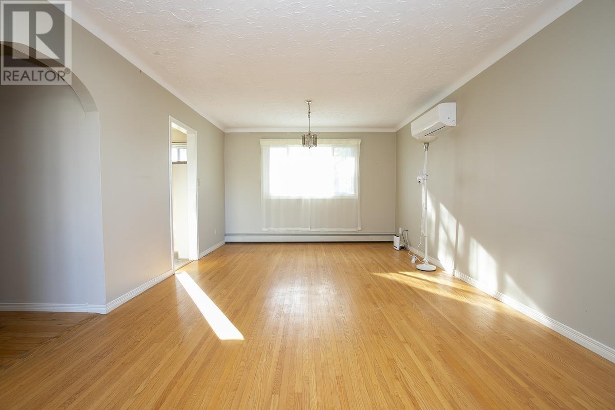 537 Placid Ave, Sault Ste. Marie, Ontario  P6B 3M4 - Photo 13 - SM253191