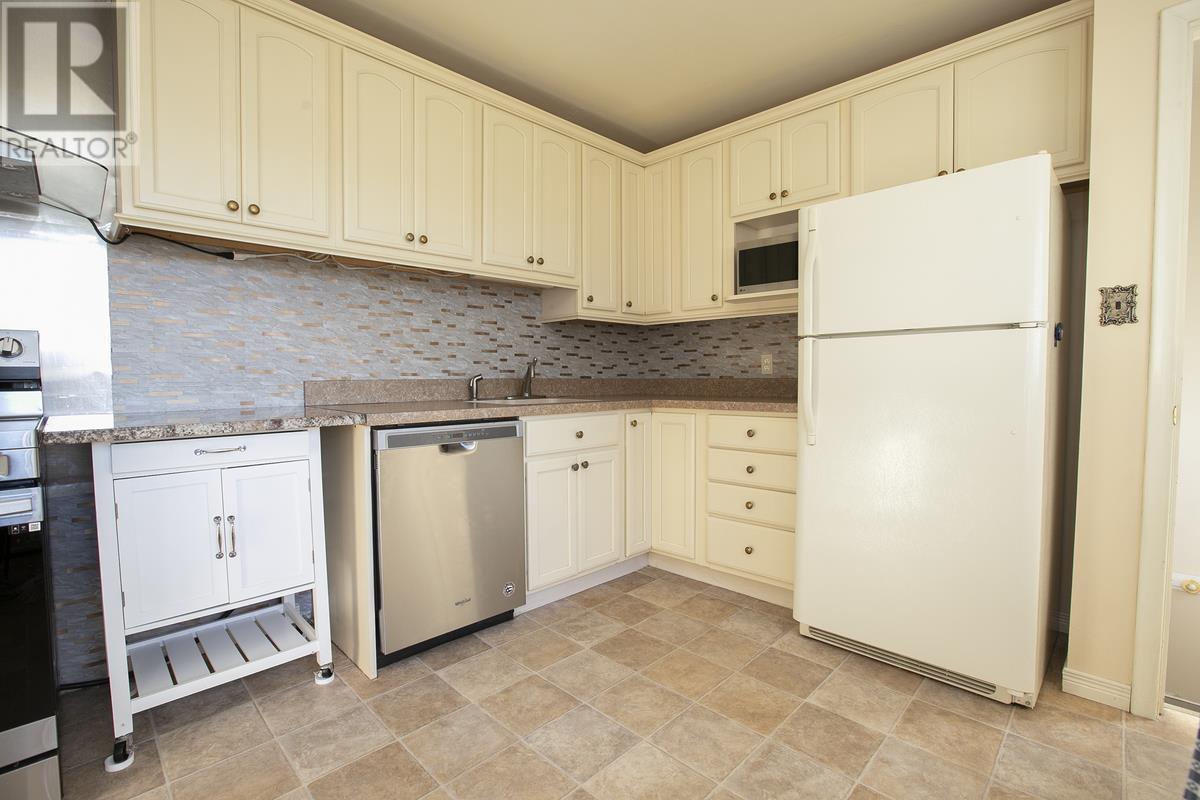 537 Placid Ave, Sault Ste. Marie, Ontario  P6B 3M4 - Photo 22 - SM253191