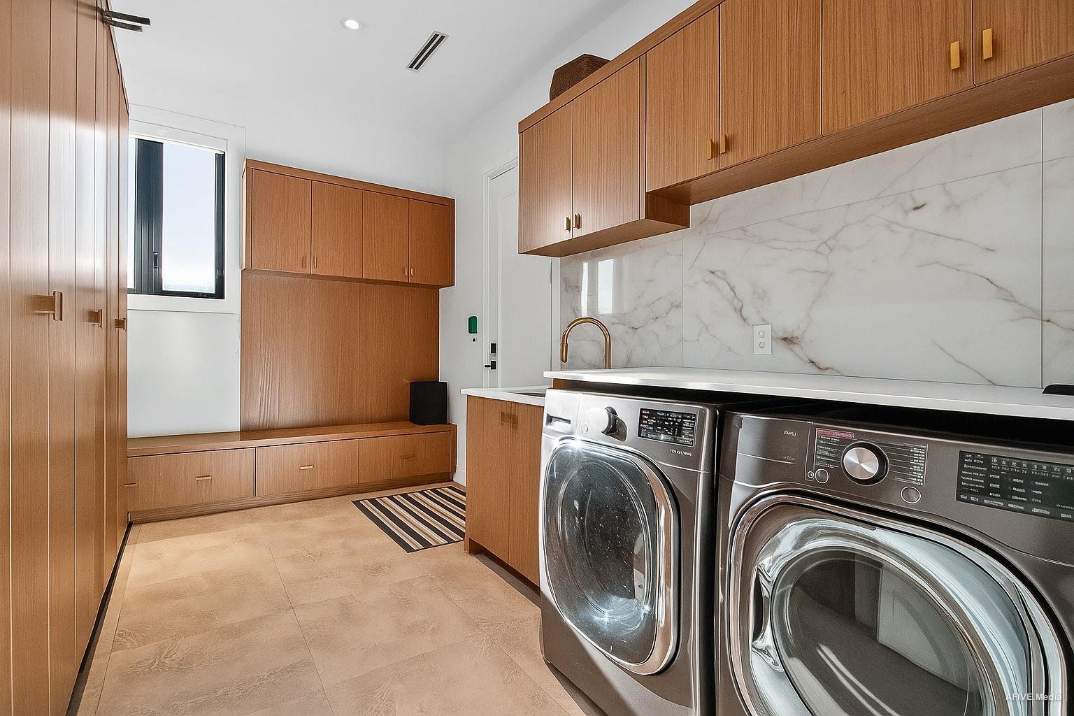 9376 164 Street, Surrey, British Columbia V4N 3C8 - Photo 18 - R3064856