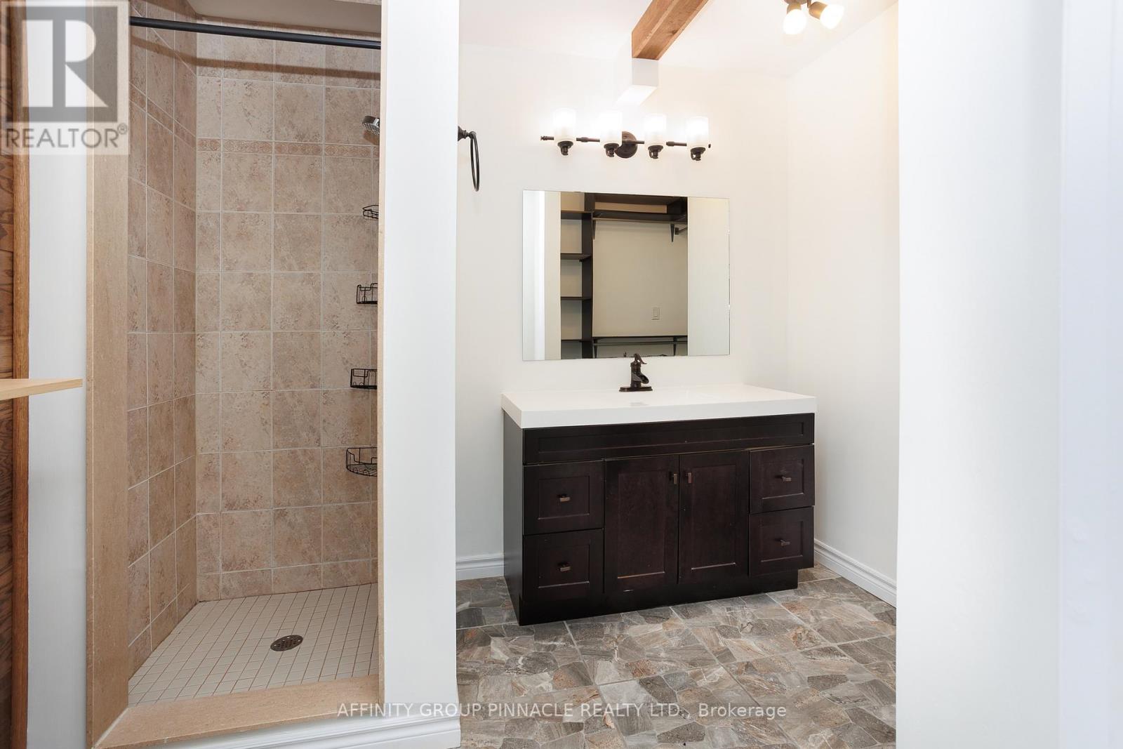 103 Cook Street, Kawartha Lakes, Ontario K9V 0K8 - Photo 12 - X12512822