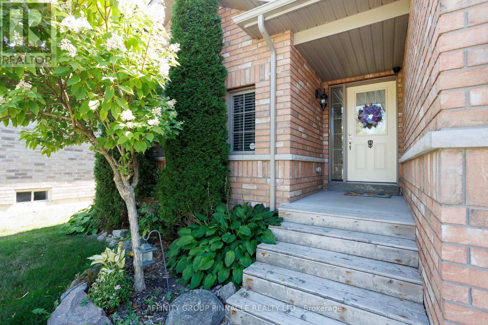 103 Cook Street, Kawartha Lakes, Ontario K9V 0K8 - Photo 2 - X12512822