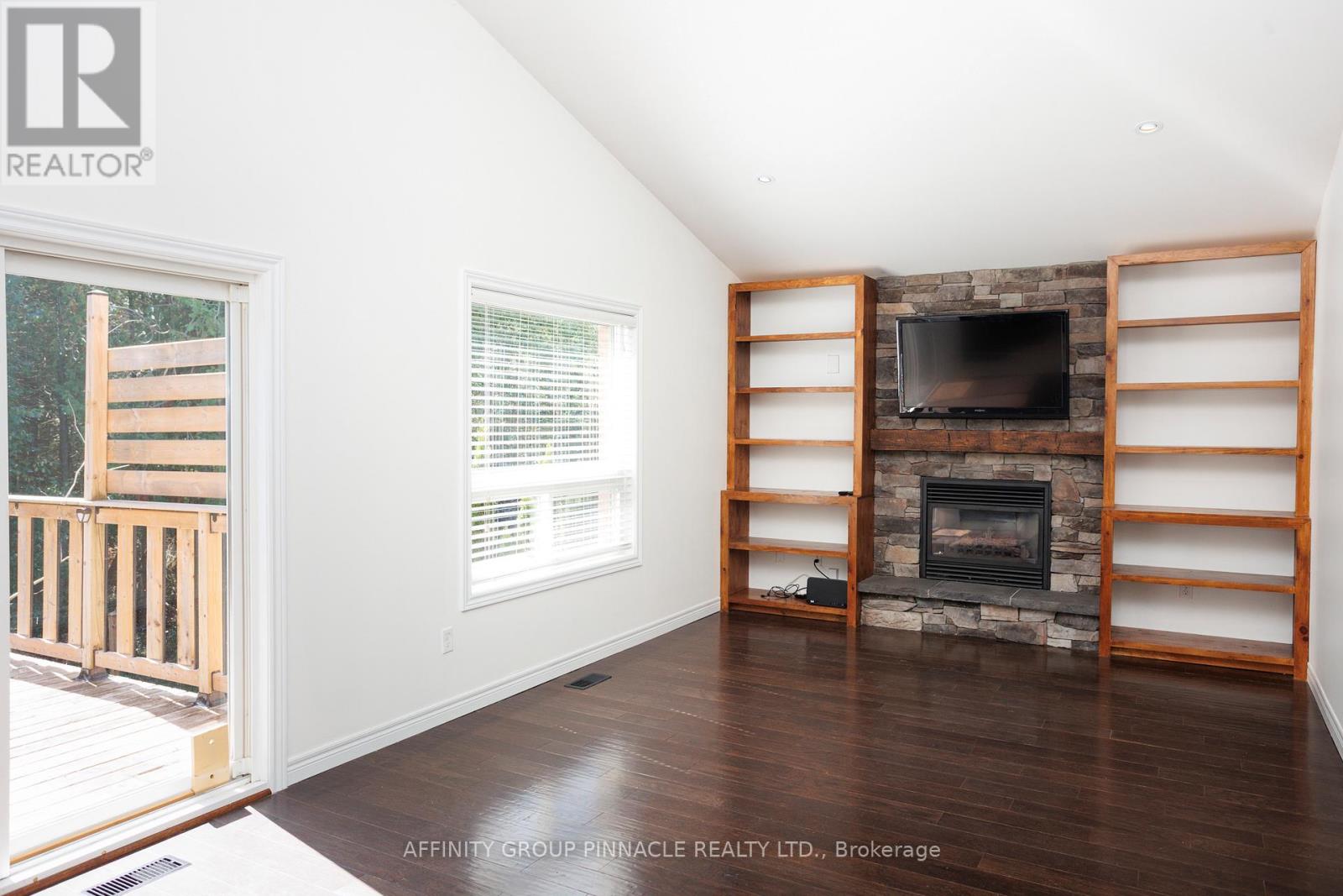 103 Cook Street, Kawartha Lakes, Ontario K9V 0K8 - Photo 27 - X12512822