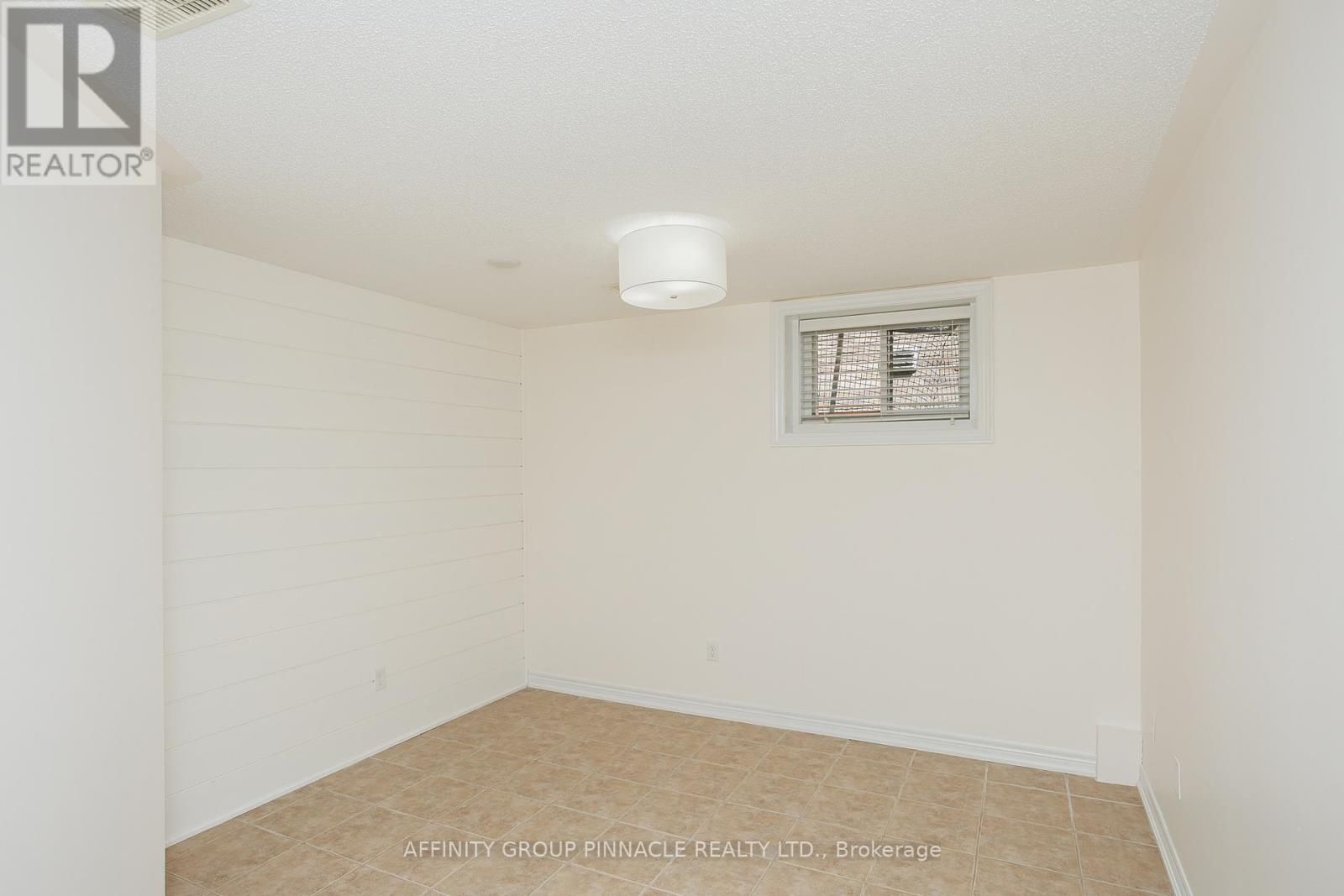 103 Cook Street, Kawartha Lakes, Ontario K9V 0K8 - Photo 37 - X12512822