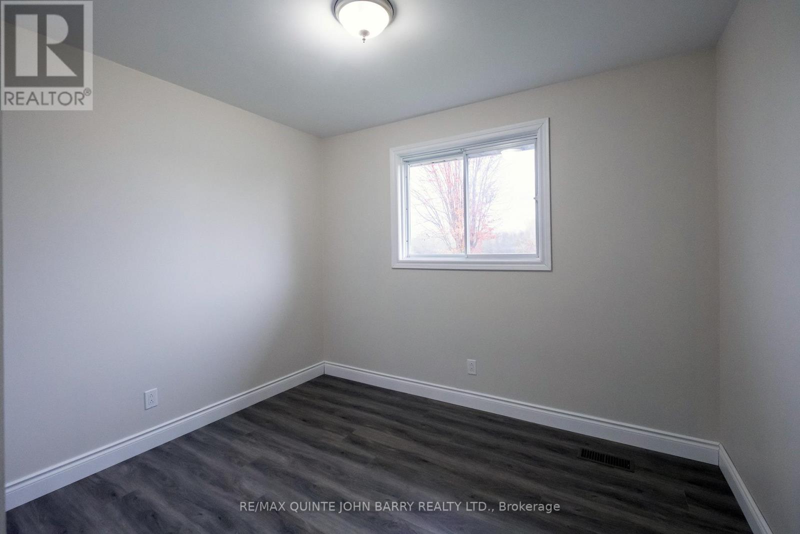 113 Barcovan Beach Road, Quinte West, Ontario K0K 1L0 - Photo 18 - X12512990