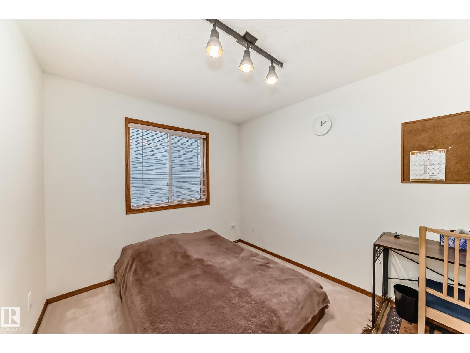 922 Burrows Cr Nw, Edmonton, Alberta  T6R 2L3 - Photo 32 - E4464756