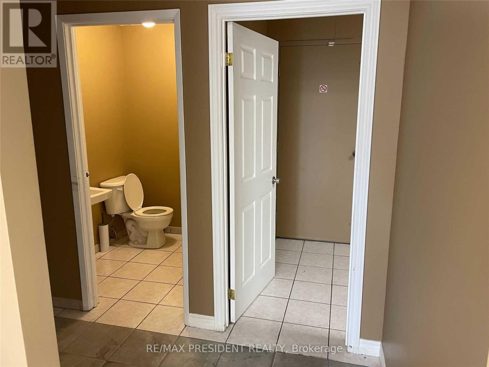 1c - 7175 Tranmere Drive, Mississauga, Ontario  L5S 1N4 - Photo 5 - W12512618