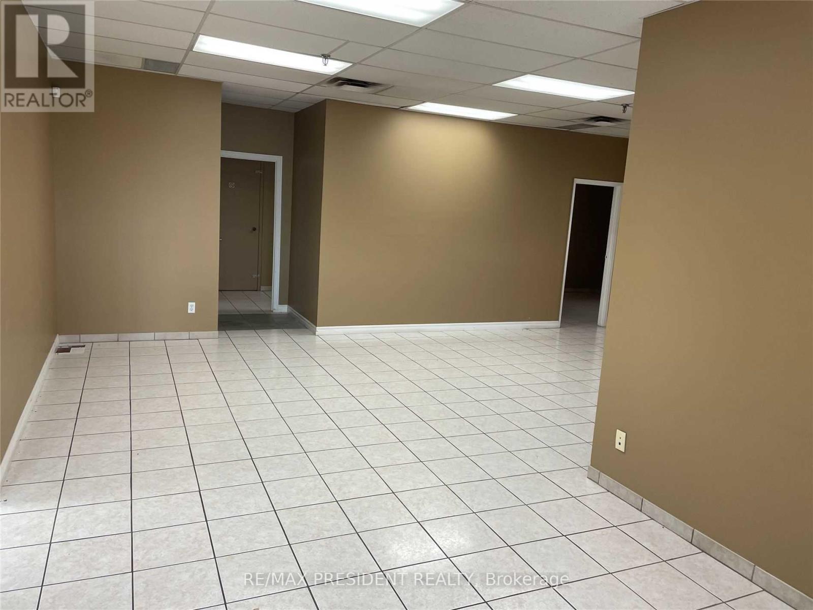 1c - 7175 Tranmere Drive, Mississauga, Ontario  L5S 1N4 - Photo 6 - W12512618