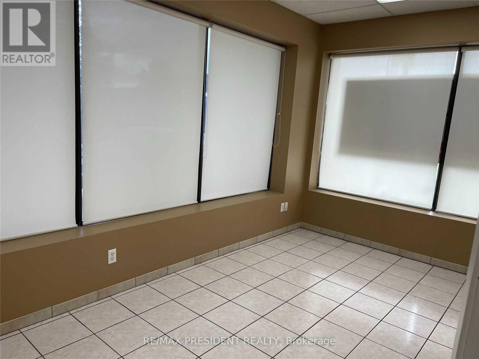 1c - 7175 Tranmere Drive, Mississauga, Ontario  L5S 1N4 - Photo 8 - W12512618