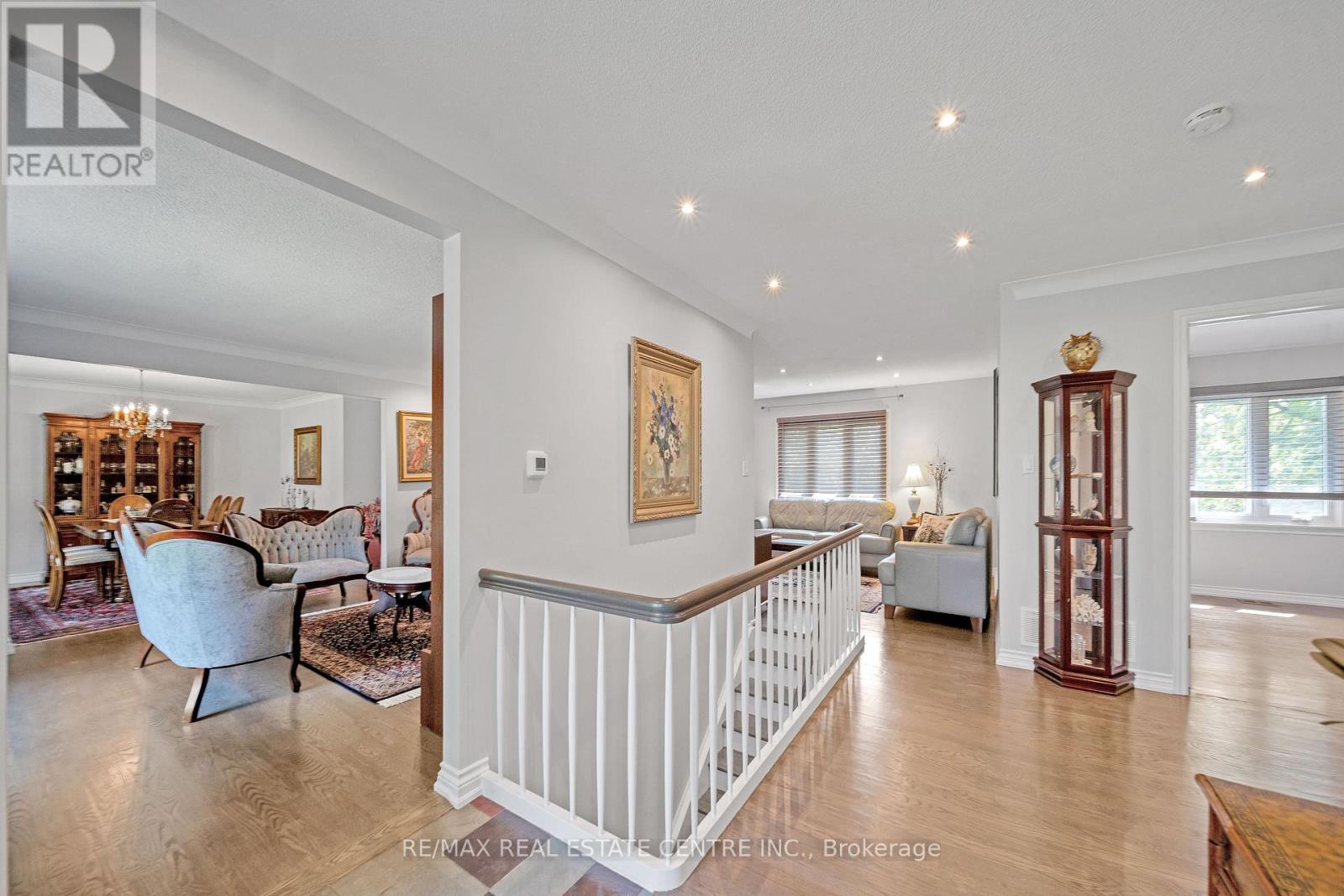 8438 Ninth Line, Halton Hills, Ontario  L0P 1K0 - Photo 5 - W12512630