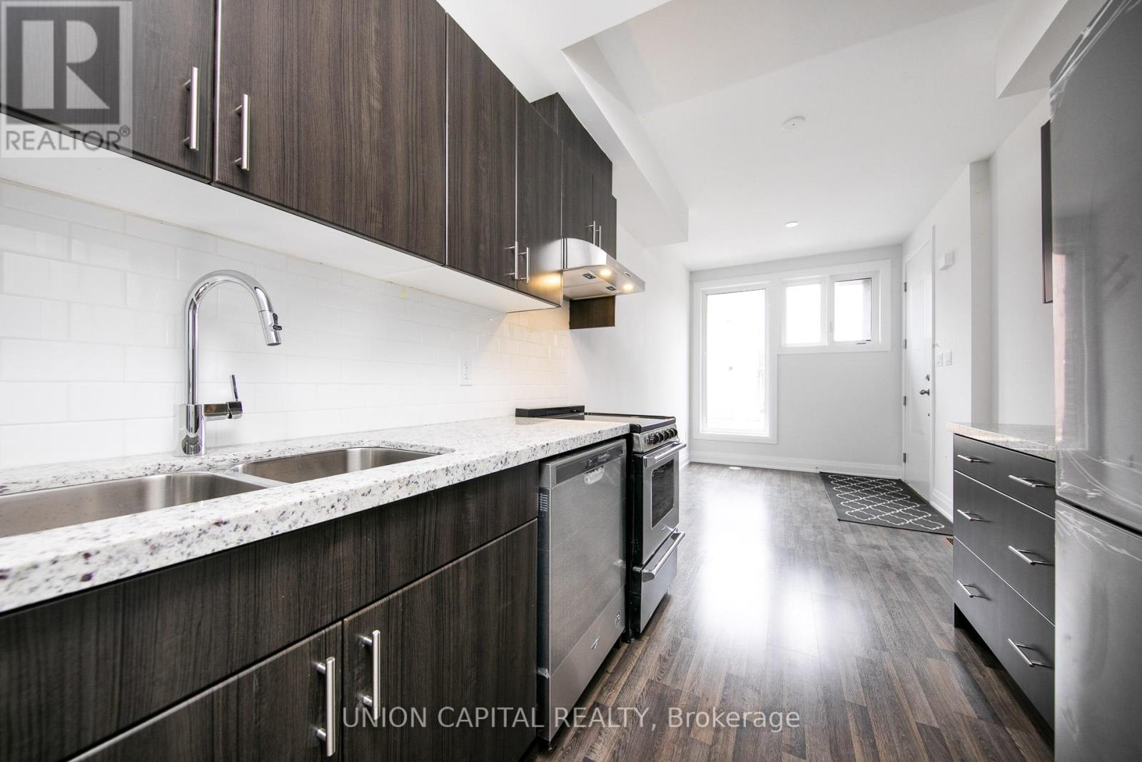 Main & Lower - 59 Creekbank Road, Toronto, Ontario  M6L 0A3 - Photo 6 - W12512642