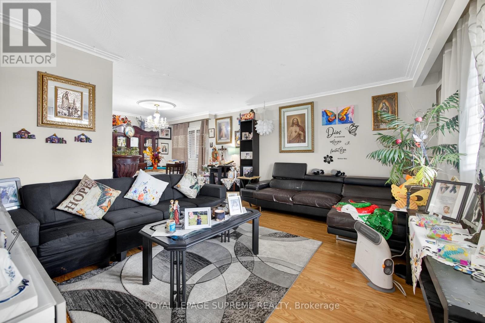 50 Wheelwright Crescent, Toronto, Ontario  M3N 1V3 - Photo 3 - W12512672