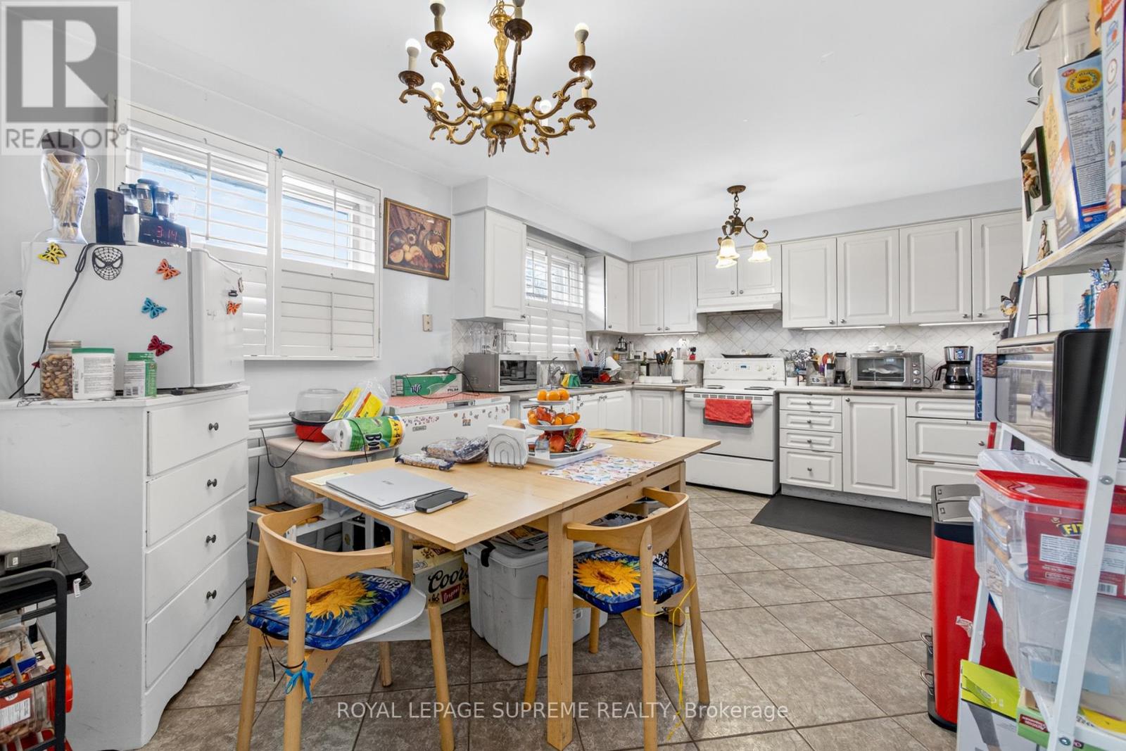 50 Wheelwright Crescent, Toronto, Ontario  M3N 1V3 - Photo 6 - W12512672