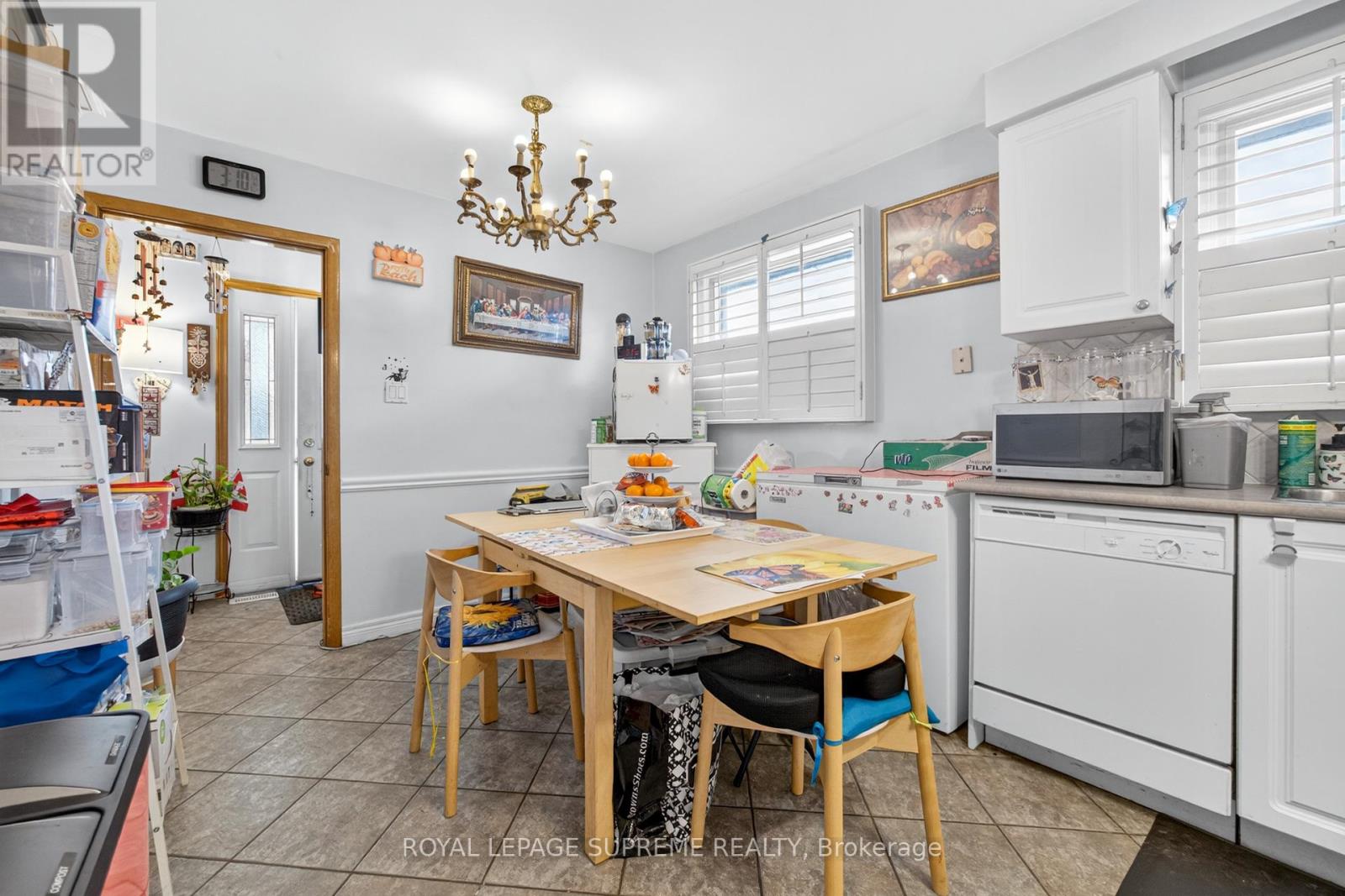 50 Wheelwright Crescent, Toronto, Ontario  M3N 1V3 - Photo 9 - W12512672