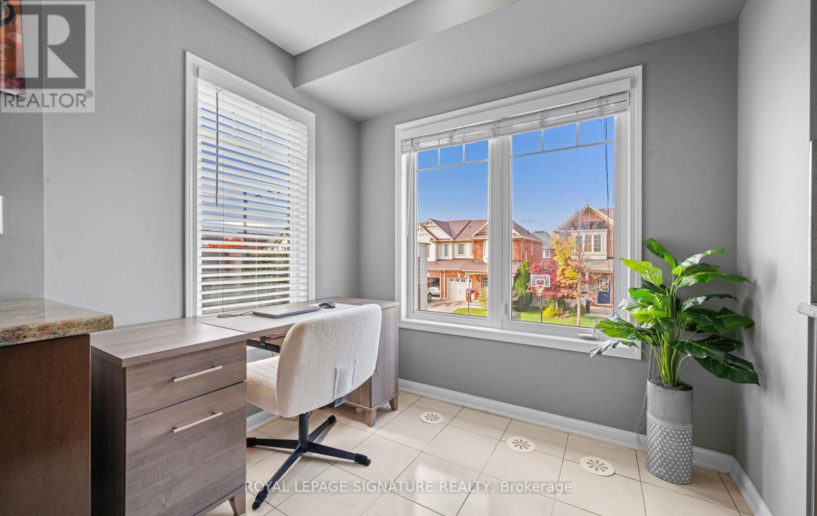 240 Mortimer Crescent, Milton, Ontario  L9T 8N7 - Photo 16 - W12512694