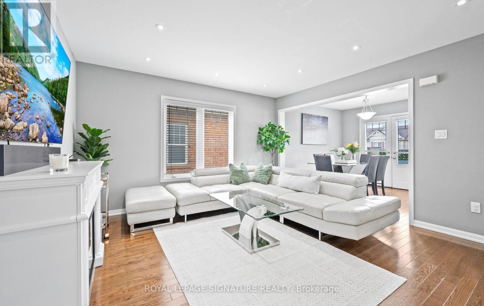 240 Mortimer Crescent, Milton, Ontario  L9T 8N7 - Photo 8 - W12512694