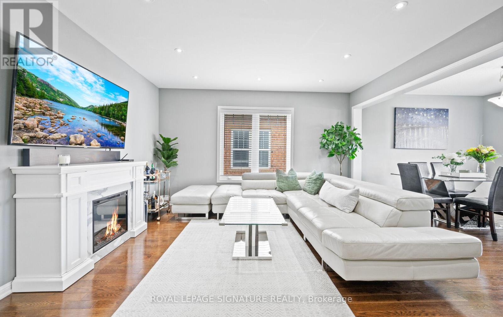 240 Mortimer Crescent, Milton, Ontario  L9T 8N7 - Photo 9 - W12512694