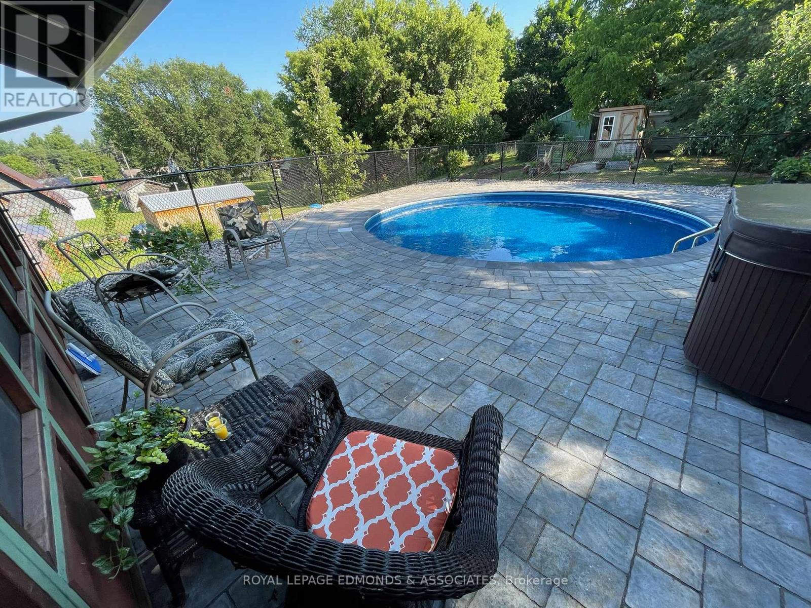 1854 Beachburg Road, Whitewater Region, Ontario  K0J 1C0 - Photo 39 - X12512808