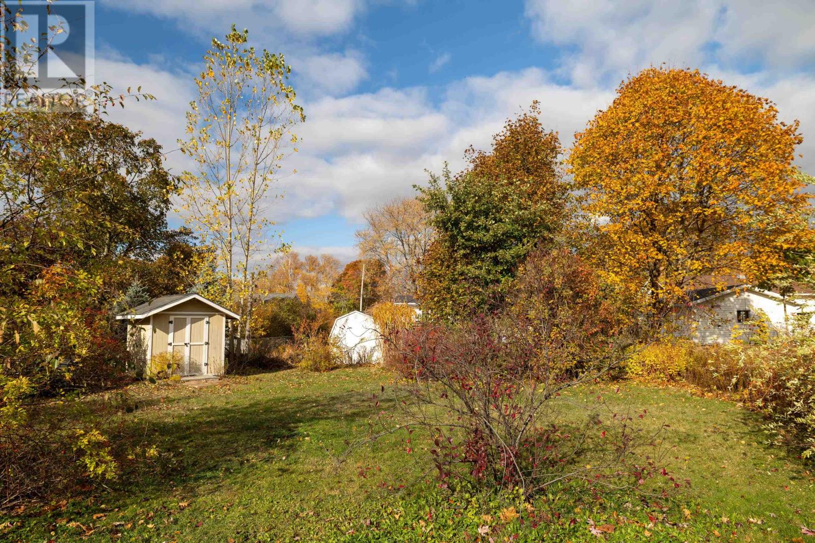 21 Westview Drive, Charlottetown, Prince Edward Island  C1A 3A4 - Photo 31 - 202527339