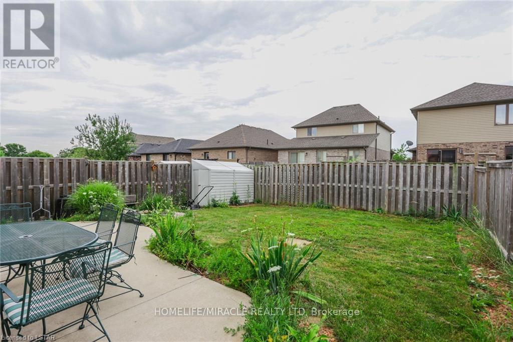 2879 Lemieux Walk, London South, Ontario  N6L 0A9 - Photo 12 - X12512666