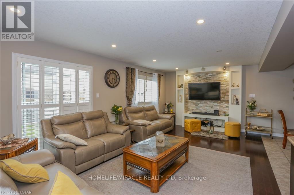 2879 Lemieux Walk, London South, Ontario  N6L 0A9 - Photo 5 - X12512666