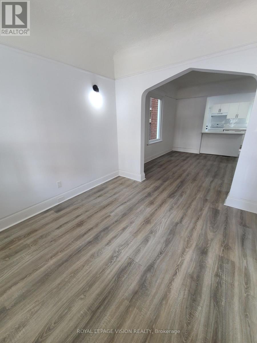 56 Munroe Street, Hamilton, Ontario  L8L 3V7 - Photo 5 - X12512674