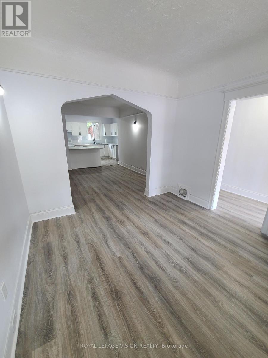 56 Munroe Street, Hamilton, Ontario  L8L 3V7 - Photo 7 - X12512674