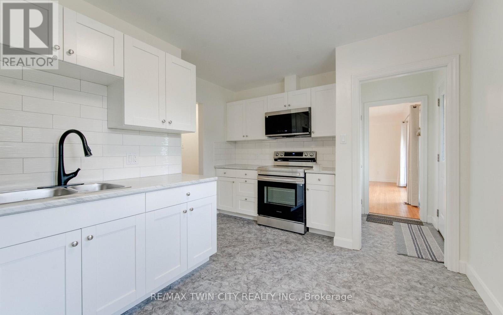 28 Jack Avenue, Kitchener, Ontario  N2M 1Z8 - Photo 9 - X12512708