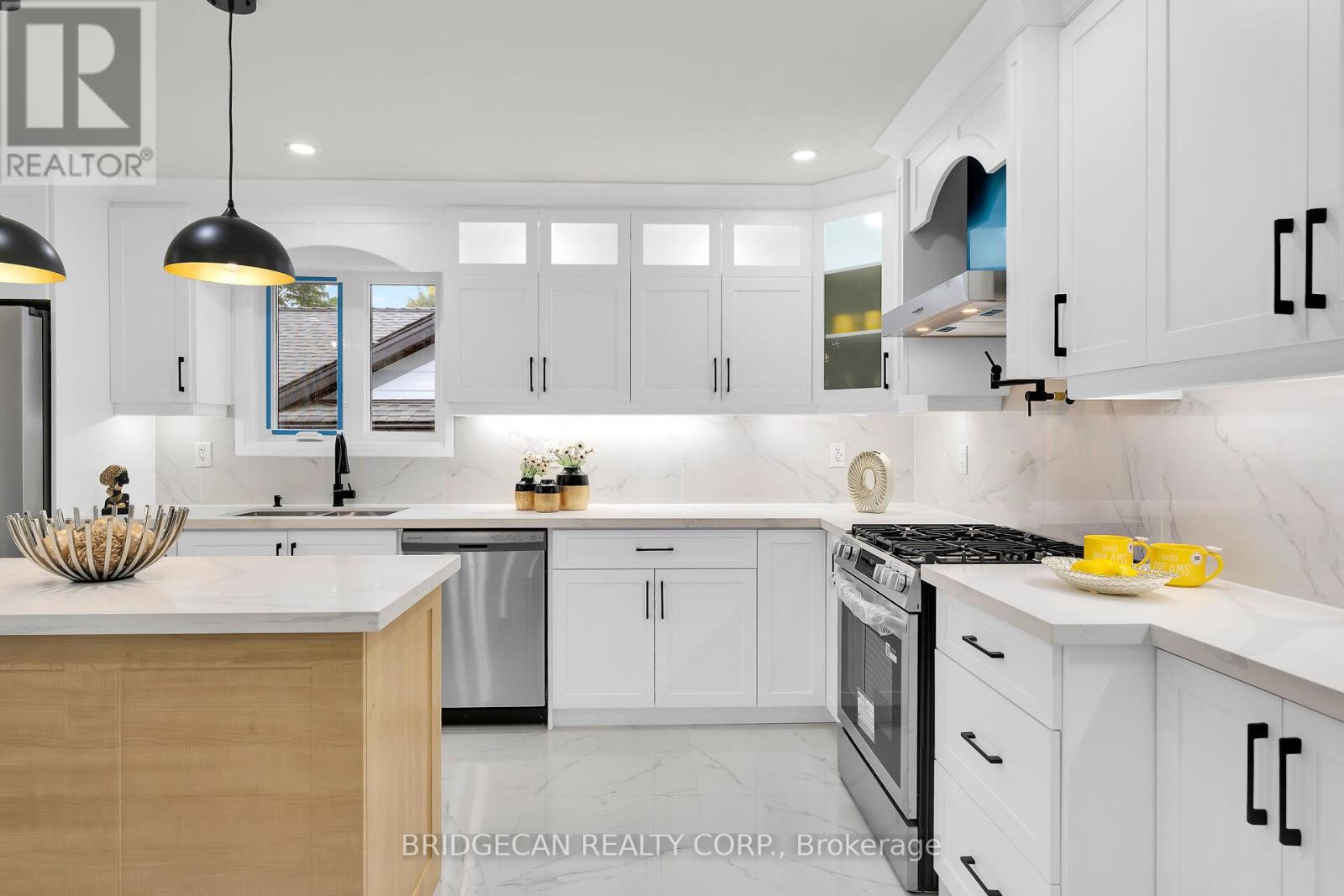 121 Appleford Road, Hamilton, Ontario  L9C 5Y2 - Photo 6 - X12512716