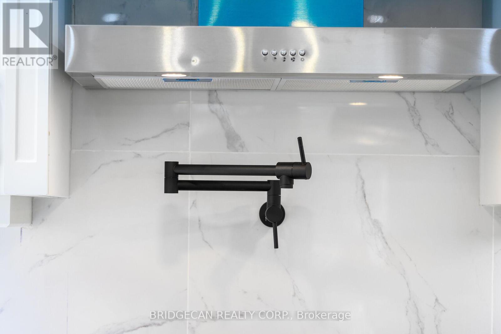 121 Appleford Road, Hamilton, Ontario  L9C 5Y2 - Photo 8 - X12512716