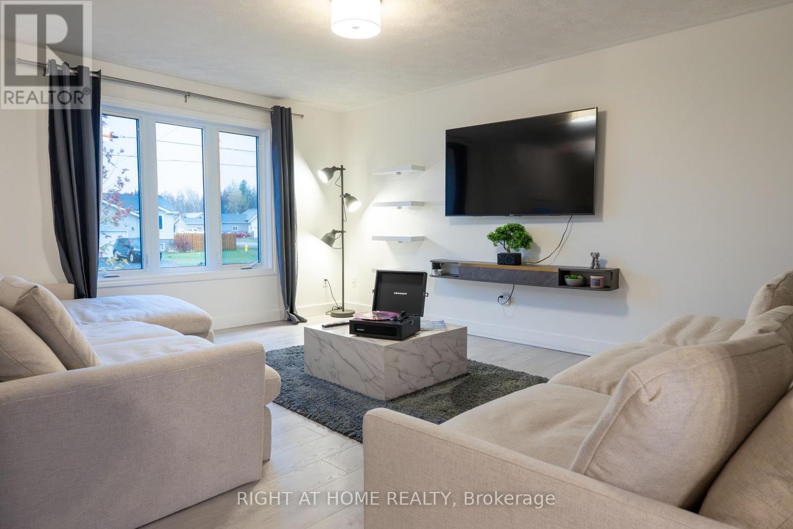 590 Demers Street, West Nipissing, Ontario  P2B 0A1 - Photo 7 - X12512740